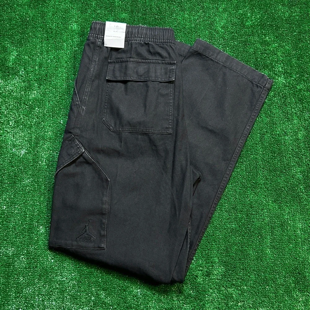 Jordan Essentials Chicago Men's Medium Washed Cargo Pants Black